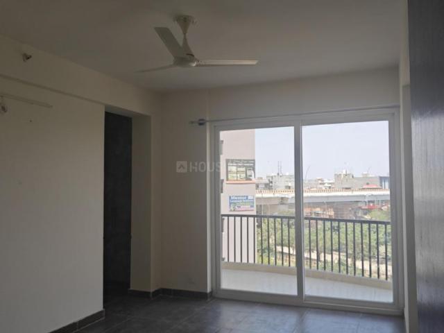 3 BHK Apartment in Sector 107 for rent Noida. The reference number is 20305812