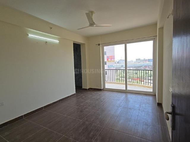3 BHK Apartment in Sector 107 for rent Noida. The reference number is 20484357