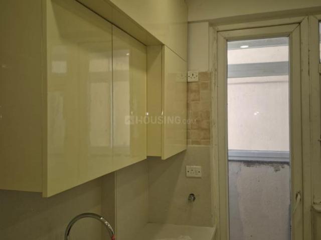 3 BHK Apartment in Sector 107 for rent Noida. The reference number is 20435749