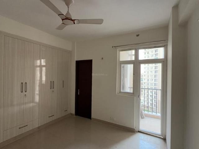 3 BHK Apartment in Sector 107 for rent Noida. The reference number is 20570561