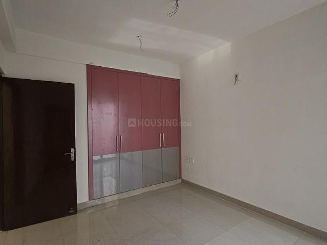 3 BHK Apartment in Sector 107 for rent Noida. The reference number is 20596203