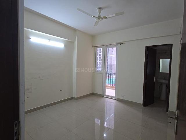 3 BHK Apartment in Sector 107 for rent Noida. The reference number is 20597368