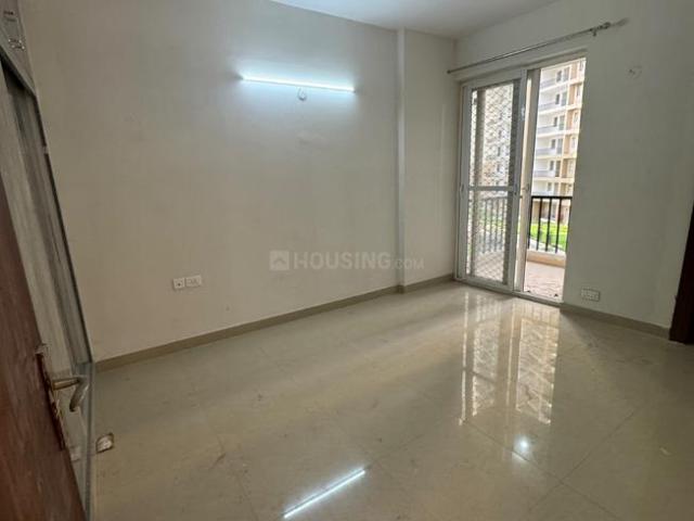 3 BHK Apartment in Sector 107 for rent Noida. The reference number is 20512557