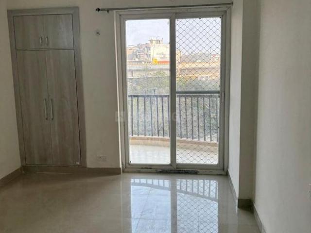 3 BHK Apartment in Sector 107 for rent Noida. The reference number is 20651070