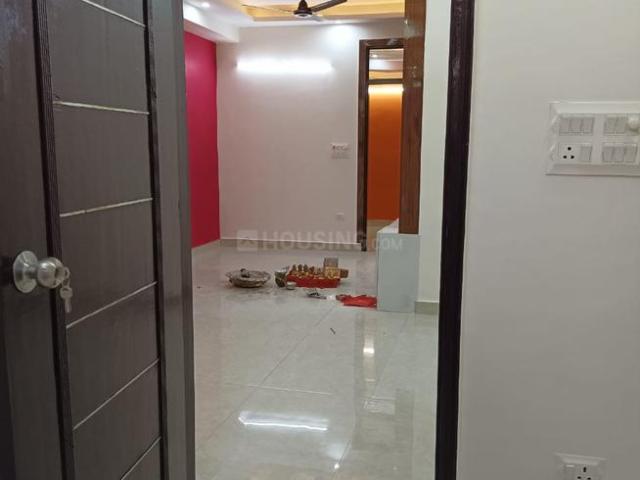 3 BHK Apartment in Sector 107 for resale Noida. The reference number is 17490296