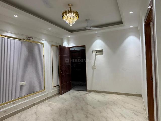 3 BHK Apartment in Sector 107 for resale Noida. The reference number is 20076375