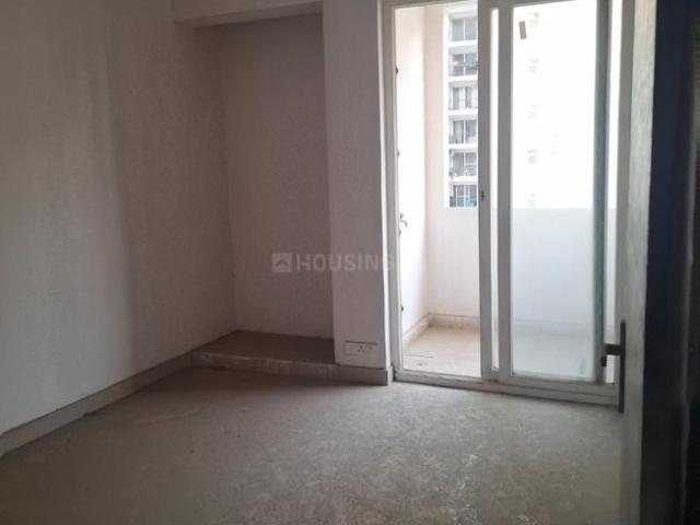3 BHK Apartment in Sector 107 for resale Noida. The reference number is 20200069