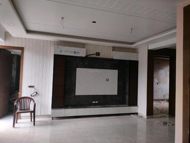 3 BHK Apartment in Sector 104 for resale Noida. The reference number is 15769673