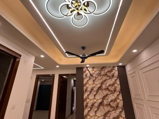 3 BHK Apartment in Sector 104 for resale Noida. The reference number is 16844343