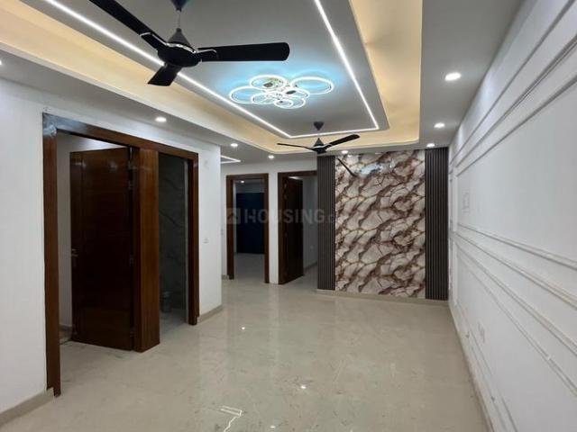 3 BHK Apartment in Sector 102 for resale Noida. The reference number is 16845558