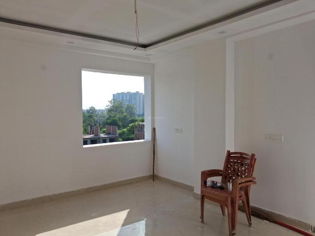 3 BHK Apartment in Sector 104 for resale Noida. The reference number is 19832120