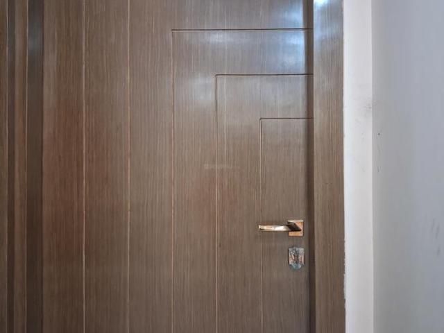 3 BHK Apartment in Sector 104 for resale Noida. The reference number is 19889450
