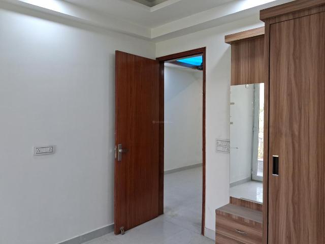 3 BHK Apartment in Sector 104 for resale Noida. The reference number is 19993961
