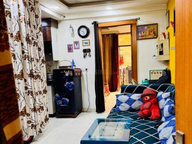3 BHK Apartment in Sector 104 for resale Noida. The reference number is 20138112
