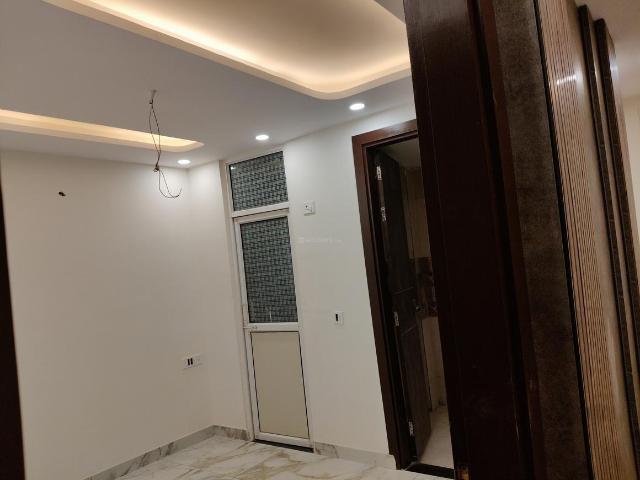 3 BHK Apartment in Sector 104 for resale Noida. The reference number is 20520235