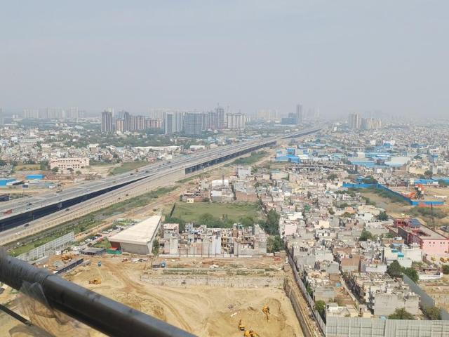 3 BHK Apartment in Sector 104 for resale Gurgaon. The reference number is 19778096