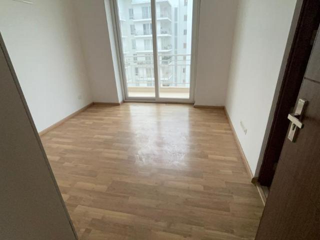 3 BHK Apartment in Sector 104 for resale Gurgaon. The reference number is 20576365