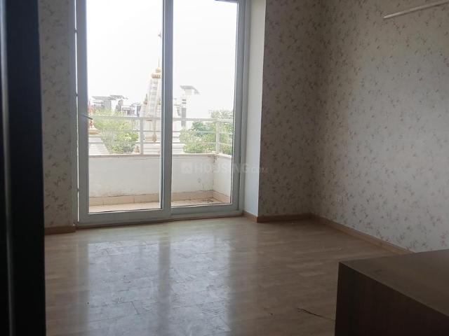 3 BHK Apartment in Sector 104 for resale Gurgaon. The reference number is 20330275