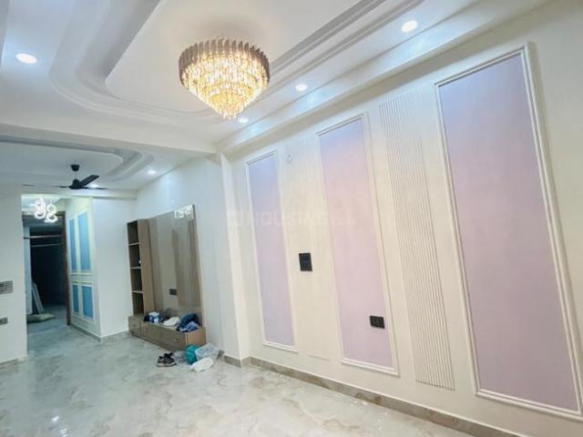 3 BHK Apartment in Sector 105 for resale Noida. The reference number is 18046511