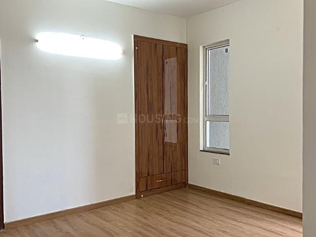 3 BHK Apartment in Sector 106 for rent Gurgaon. The reference number is 19861321