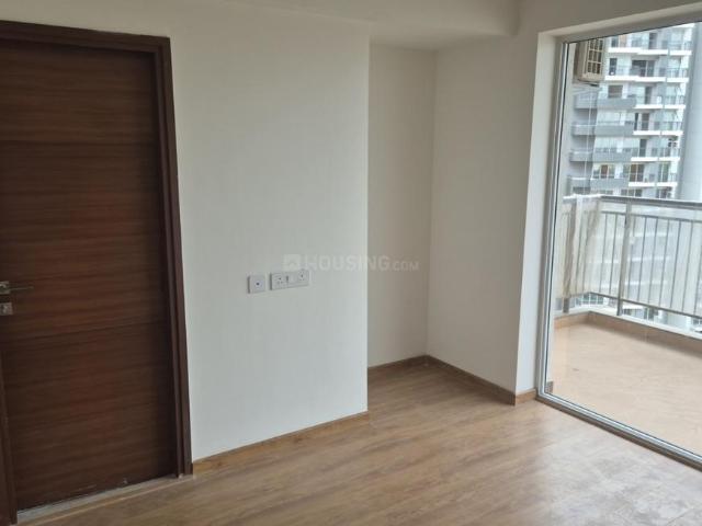 3 BHK Apartment in Sector 106 for resale Gurgaon. The reference number is 19747169