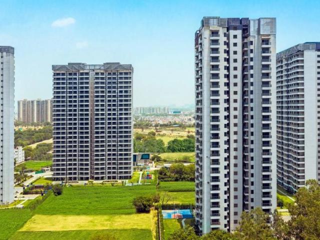 3 BHK Apartment in Sector 106 for resale Gurgaon. The reference number is 19772148