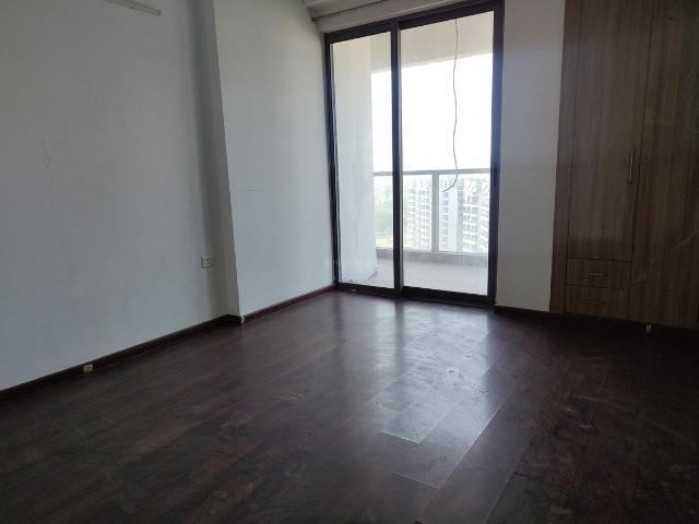 3 BHK Apartment in Sector 106 for resale Gurgaon. The reference number is 20091058