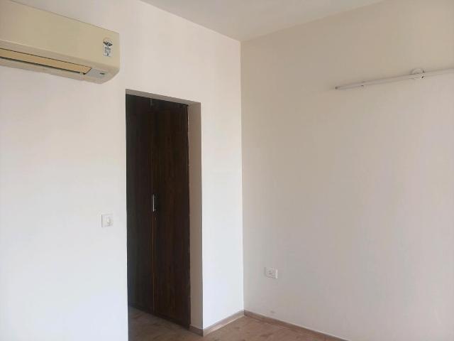 3 BHK Apartment in Sector 108 for resale Gurgaon. The reference number is 18699844