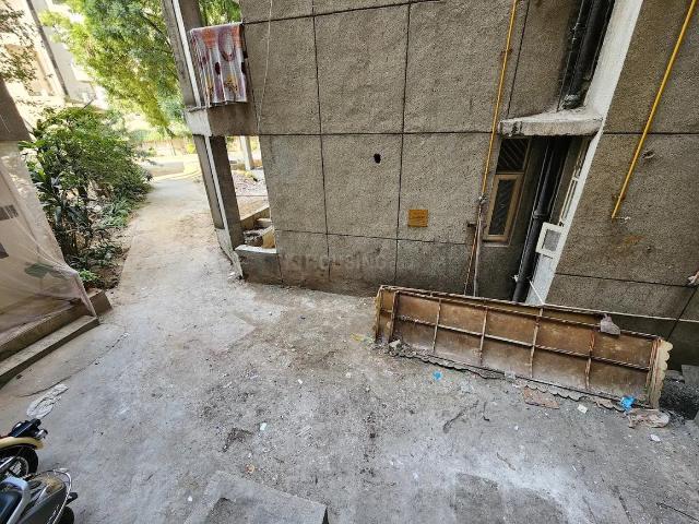 3 BHK Apartment in Sector 10 Dwarka for rent New Delhi. The reference number is 18305045