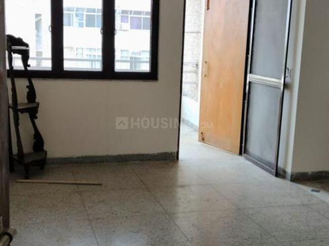 3 BHK Apartment in Sector 10 Dwarka for rent New Delhi. The reference number is 18378914