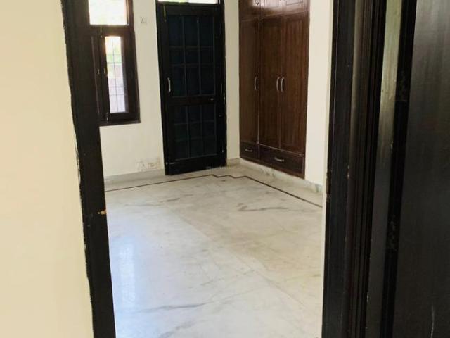 3 BHK Apartment in Sector 10 Dwarka for resale New Delhi. The reference number is 12043526