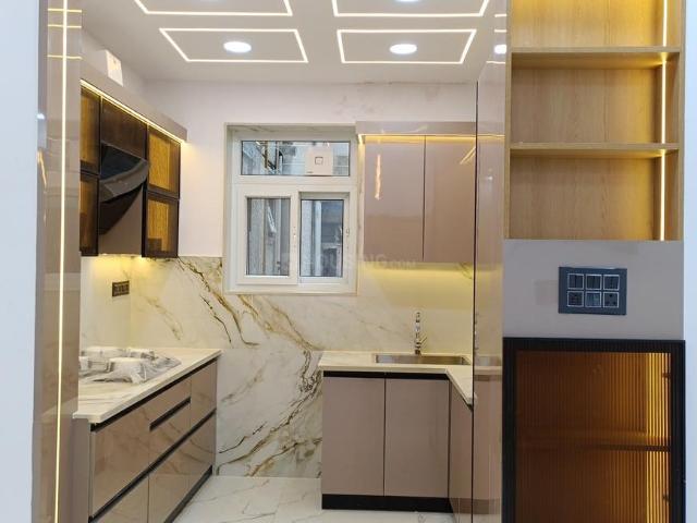 3 BHK Apartment in Sector 10 Dwarka for resale New Delhi. The reference number is 19041174