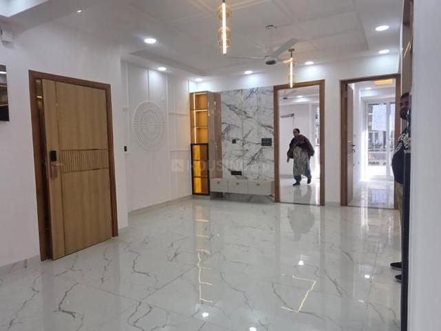 3 BHK Apartment in Sector 10 Dwarka for resale New Delhi. The reference number is 19125794