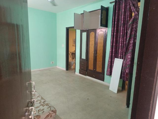 3 BHK Apartment in Sector 10 Dwarka for resale New Delhi. The reference number is 20191461