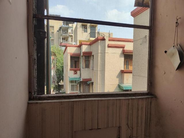 3 BHK Apartment in Sector 10 Dwarka for resale New Delhi. The reference number is 20193656