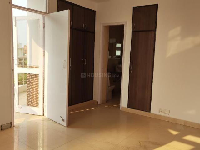 3 BHK Apartment in Sector 10 Dwarka for resale New Delhi. The reference number is 20201509