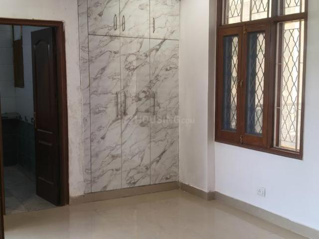 3 BHK Apartment in Sector 10 Dwarka for resale New Delhi. The reference number is 20340328