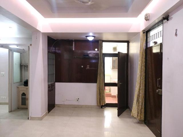 3 BHK Apartment in Sector 10 Dwarka for resale New Delhi. The reference number is 20398464