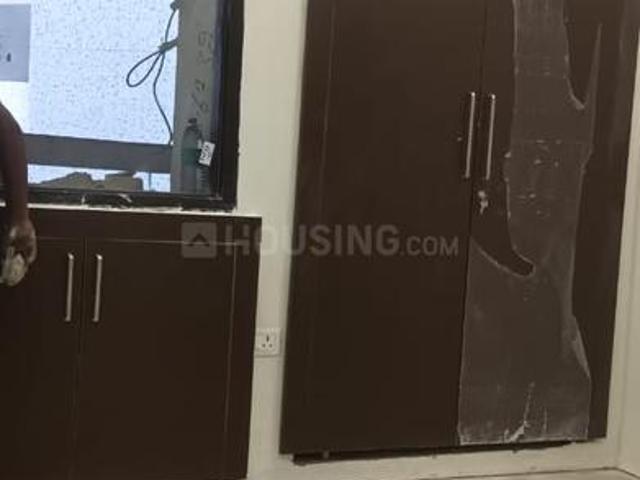 3 BHK Apartment in Sector 10 Dwarka for resale New Delhi. The reference number is 20610748