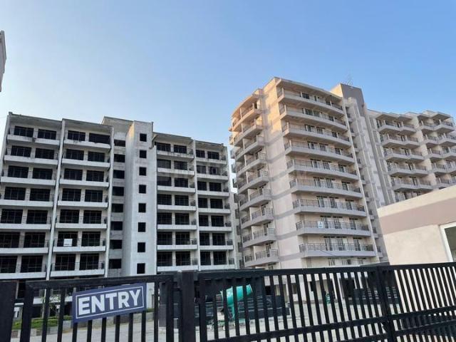 3 BHK Apartment in Sector 113 for resale Gurgaon. The reference number is 14456371