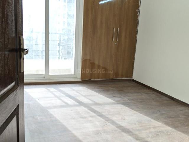 3 BHK Apartment in Sector 110 for rent Noida. The reference number is 19892352