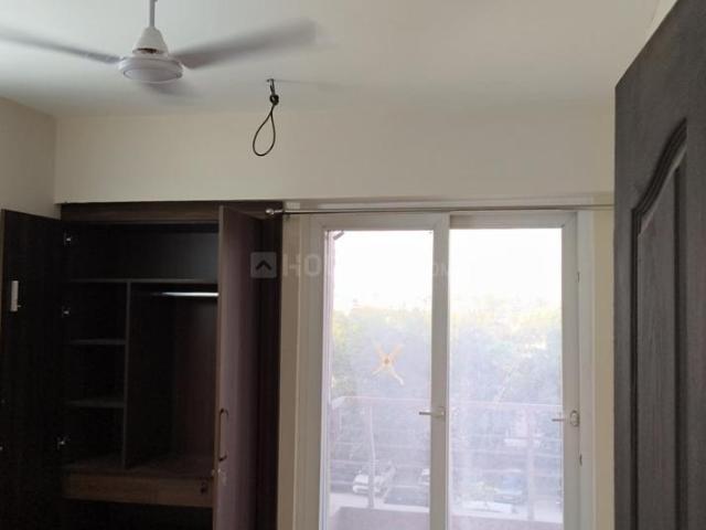 3 BHK Apartment in Sector 110 for rent Noida. The reference number is 20039776