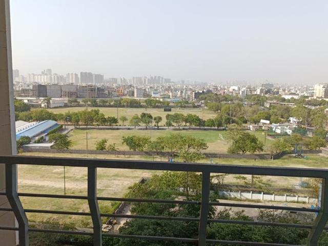 3 BHK Apartment in Sector 110 for rent Noida. The reference number is 20331979