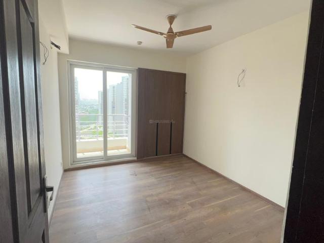 3 BHK Apartment in Sector 110 for rent Noida. The reference number is 20468211