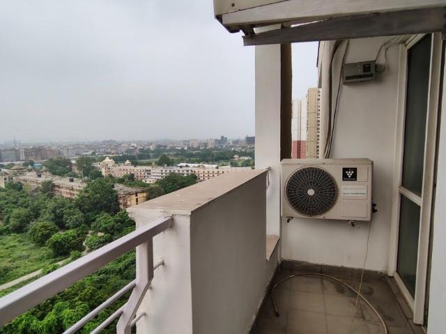 3 BHK Apartment in Sector 110 for rent Noida. The reference number is 20857119
