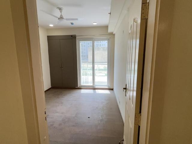 3 BHK Apartment in Sector 110 for resale Noida. The reference number is 20528368