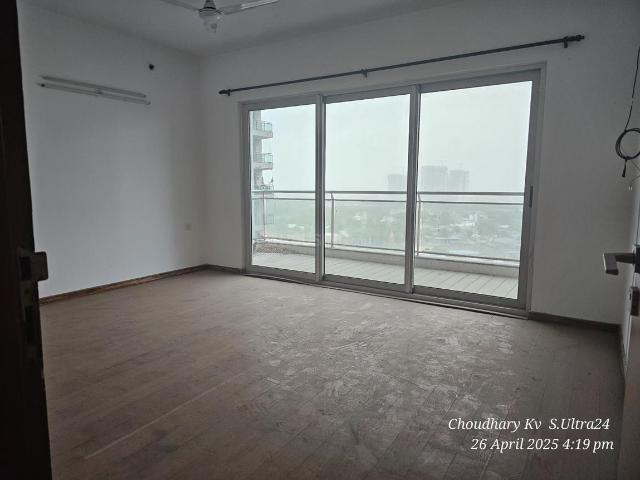 3 BHK Apartment in Sector 112 for resale Gurgaon. The reference number is 17168780