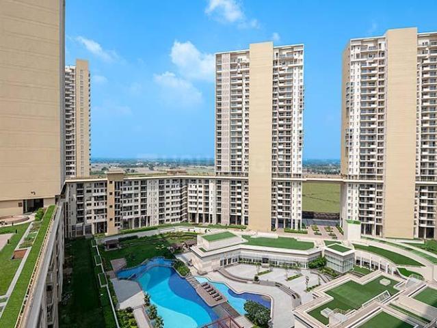 3 BHK Apartment in Sector 112 for resale Gurgaon. The reference number is 20375160
