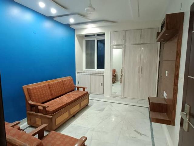3 BHK Apartment in Sector 11 Dwarka for resale New Delhi. The reference number is 15949493