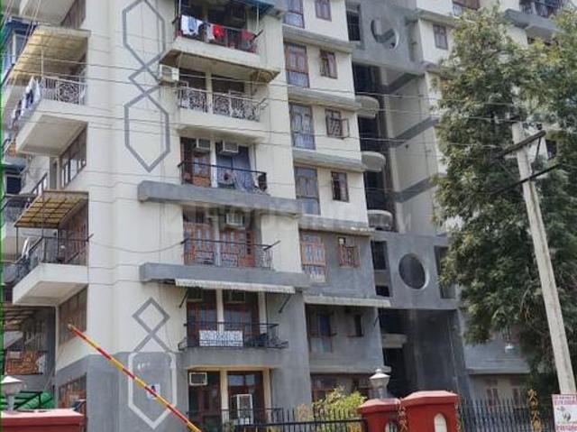 3 BHK Apartment in Sector 11 Dwarka for resale New Delhi. The reference number is 16475386